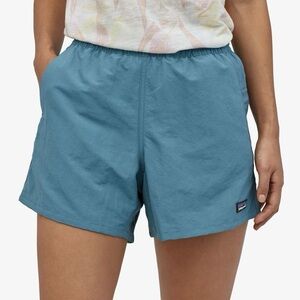Patagonia women’s Baggies Short 5in size small